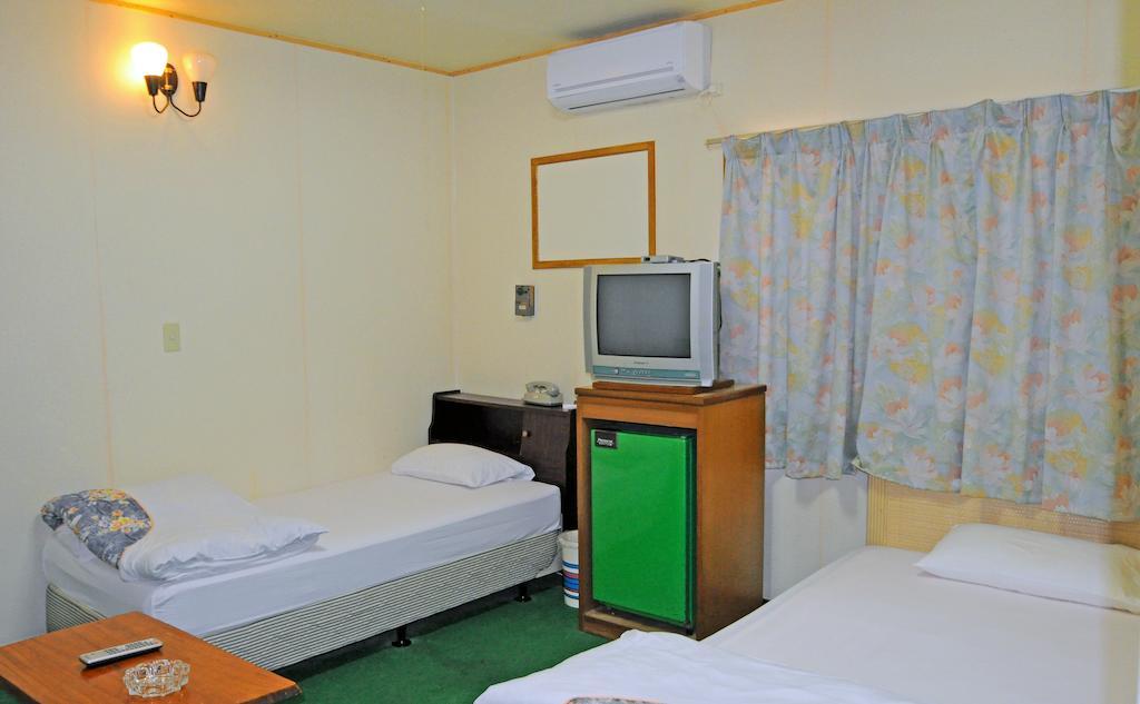 Yoshida Hotel Okinawa Exterior foto
